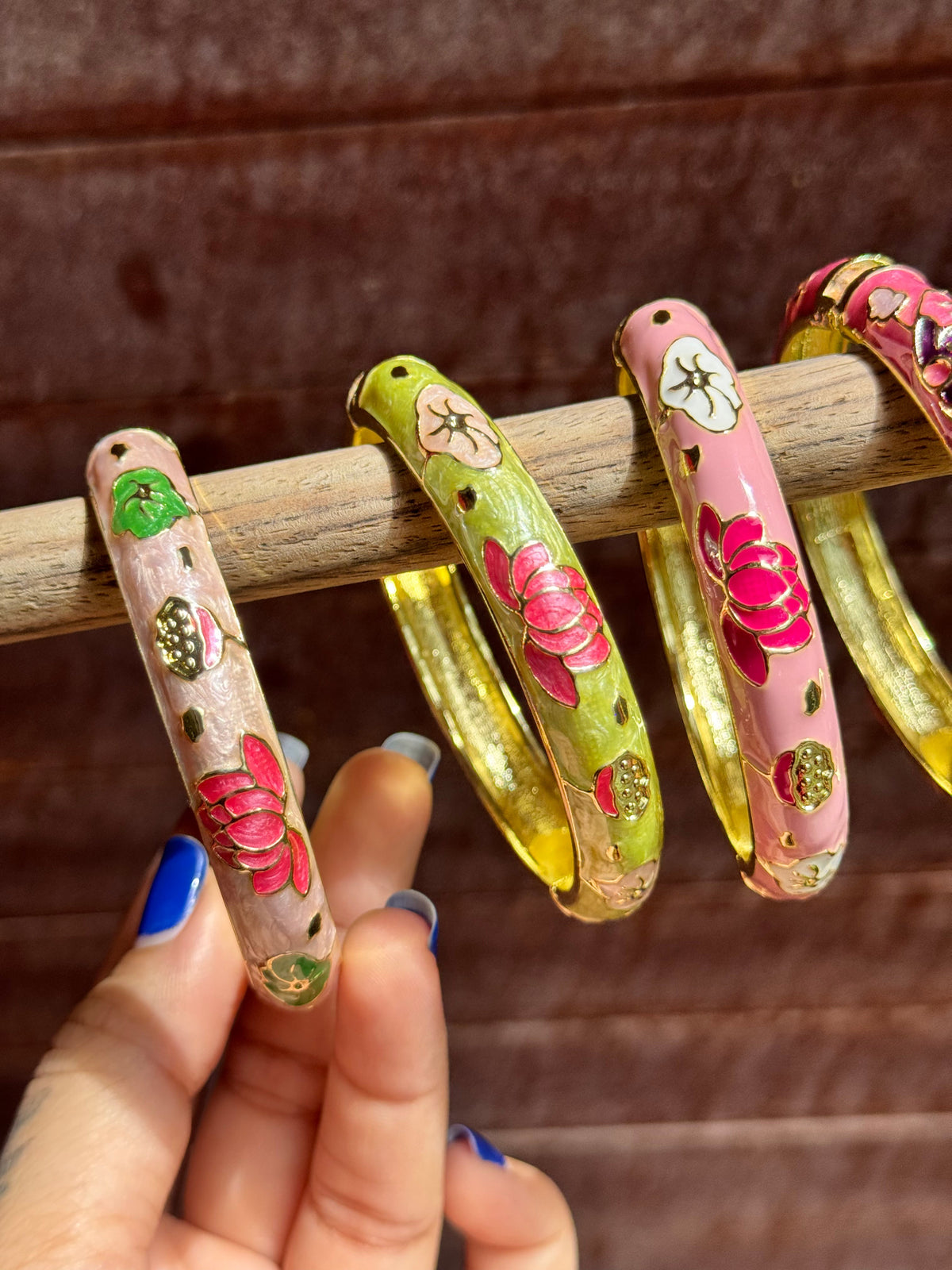 Enamel Kada